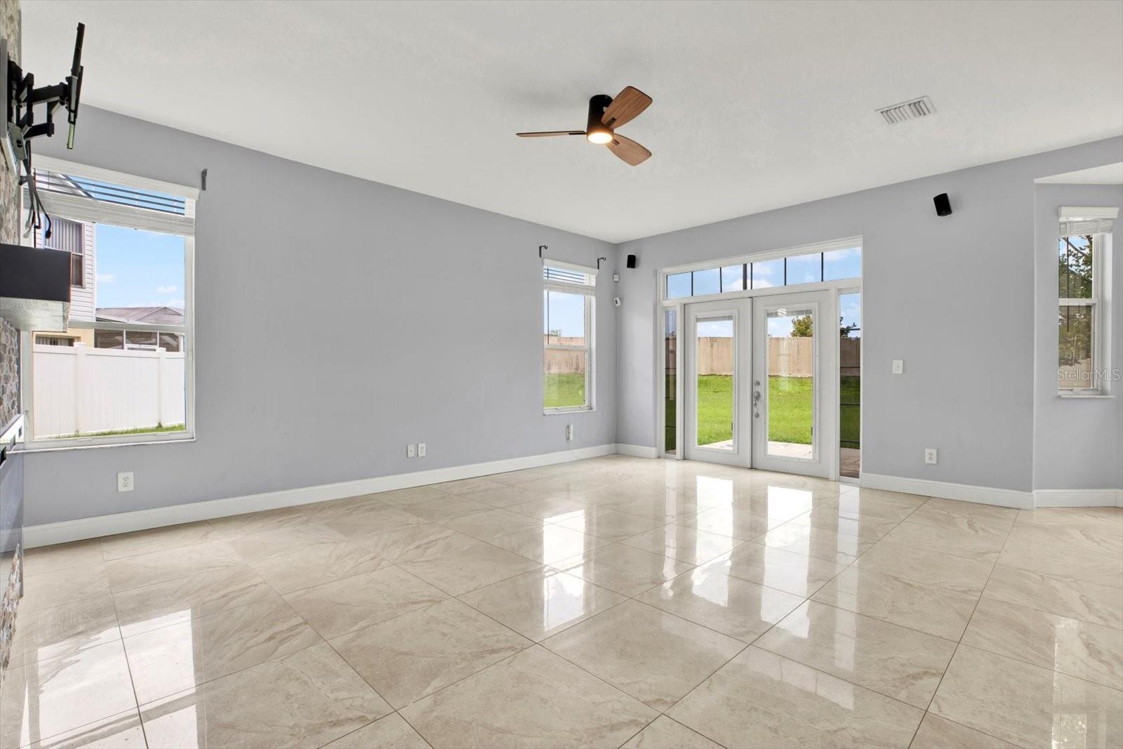 Image 3 of 25 For 544 Lake Cypress Circle