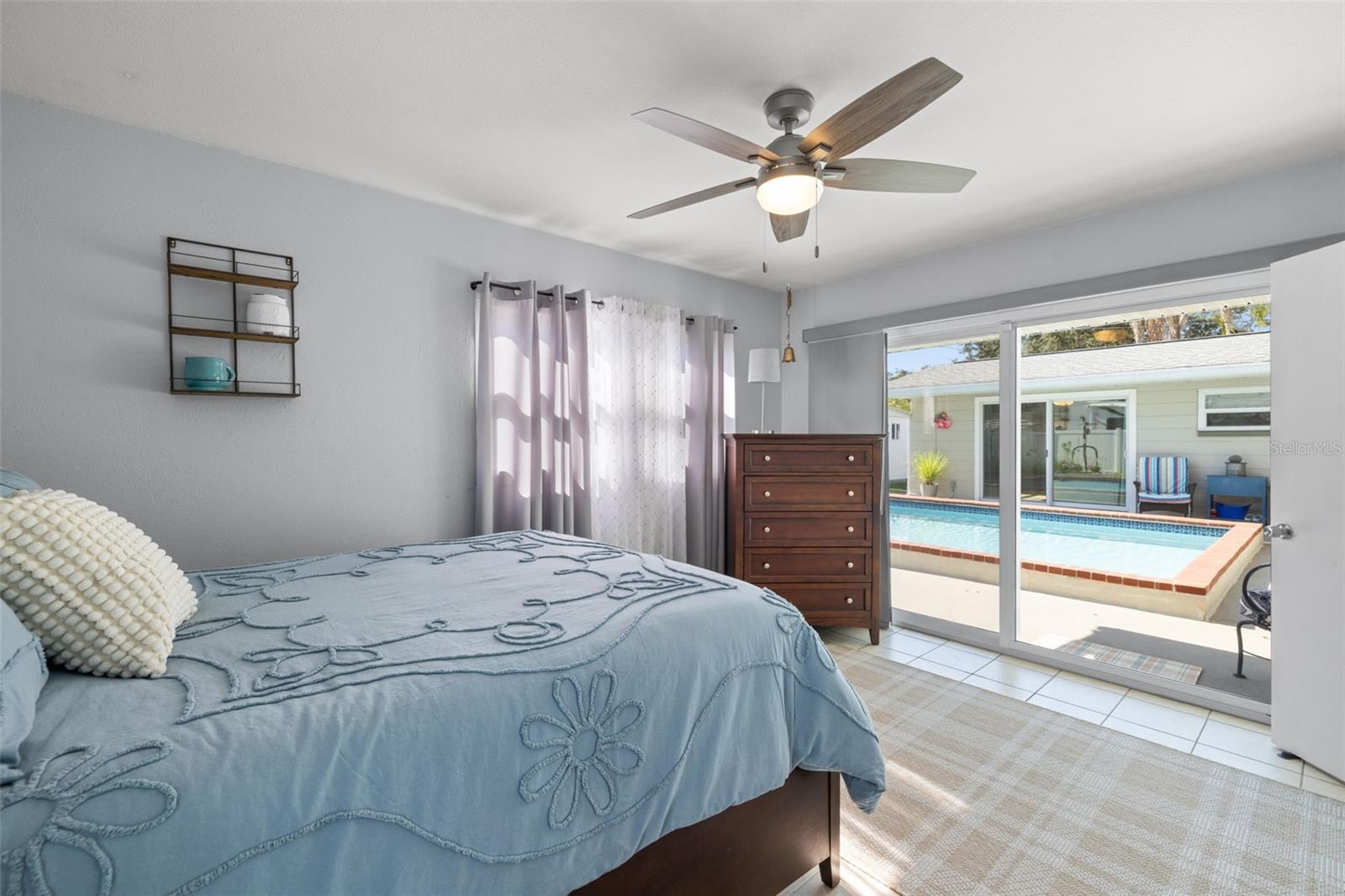Image 19 of 47 For 6447 19th Street N