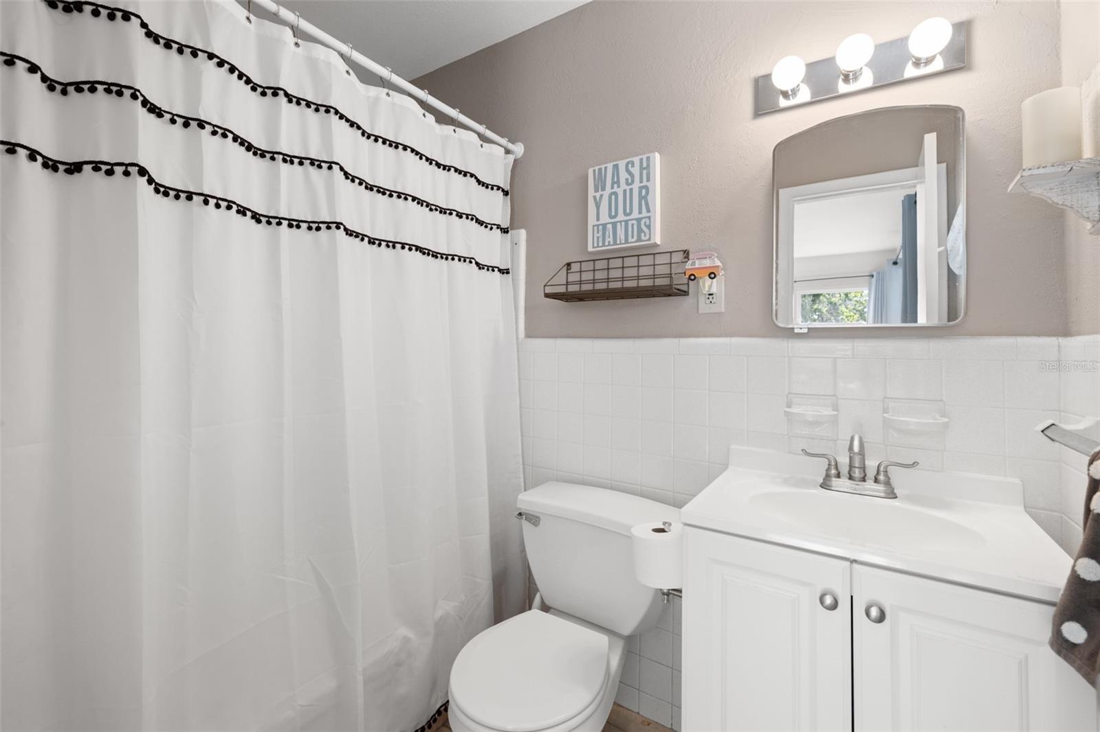 Image 27 of 47 For 6447 19th Street N