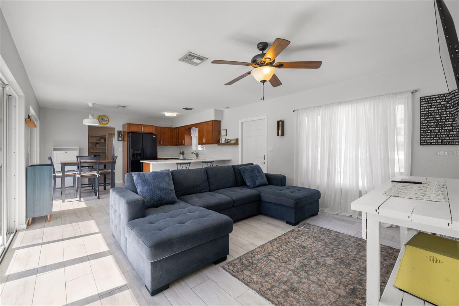 Image 5 of 47 For 6447 19th Street N