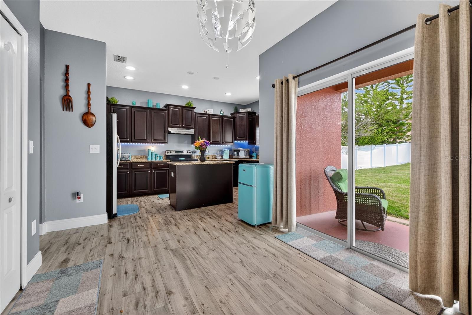 Image 11 of 41 For 20410 Autumn Fern Avenue