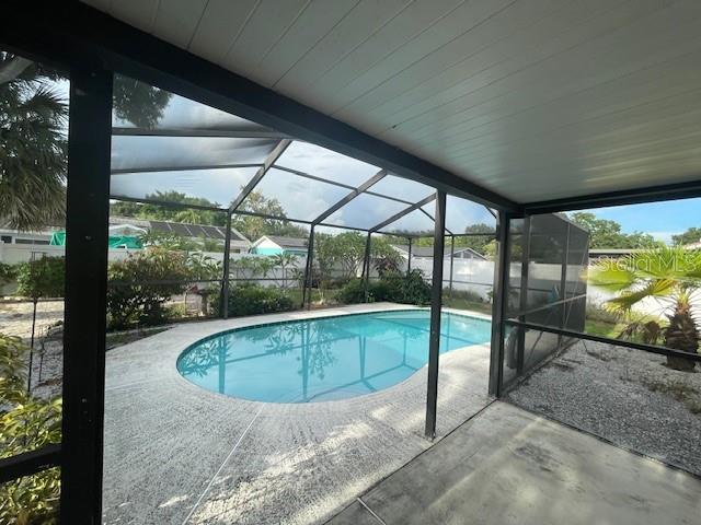 Image 10 of 14 For 8067 Candlewoode Drive