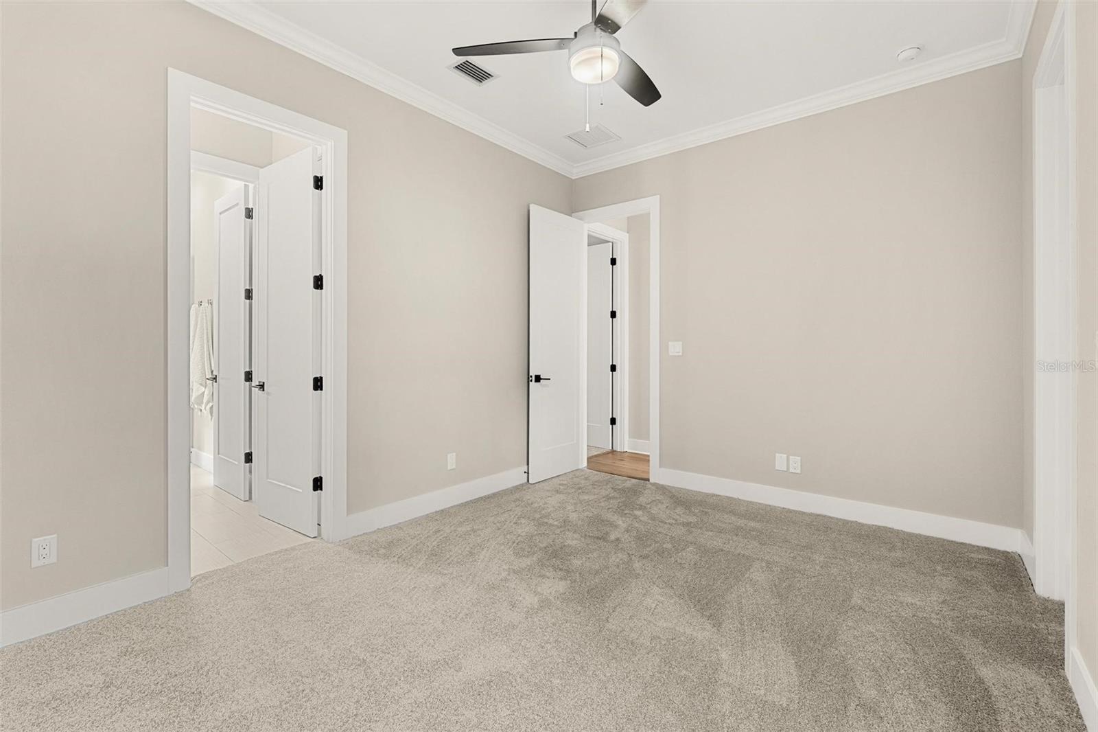 Image 34 of 46 For 3314 Villa Rosa Street