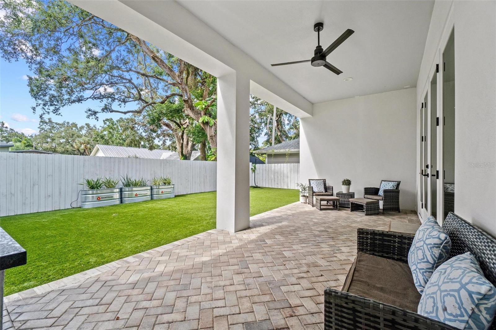 Image 42 of 46 For 3314 Villa Rosa Street