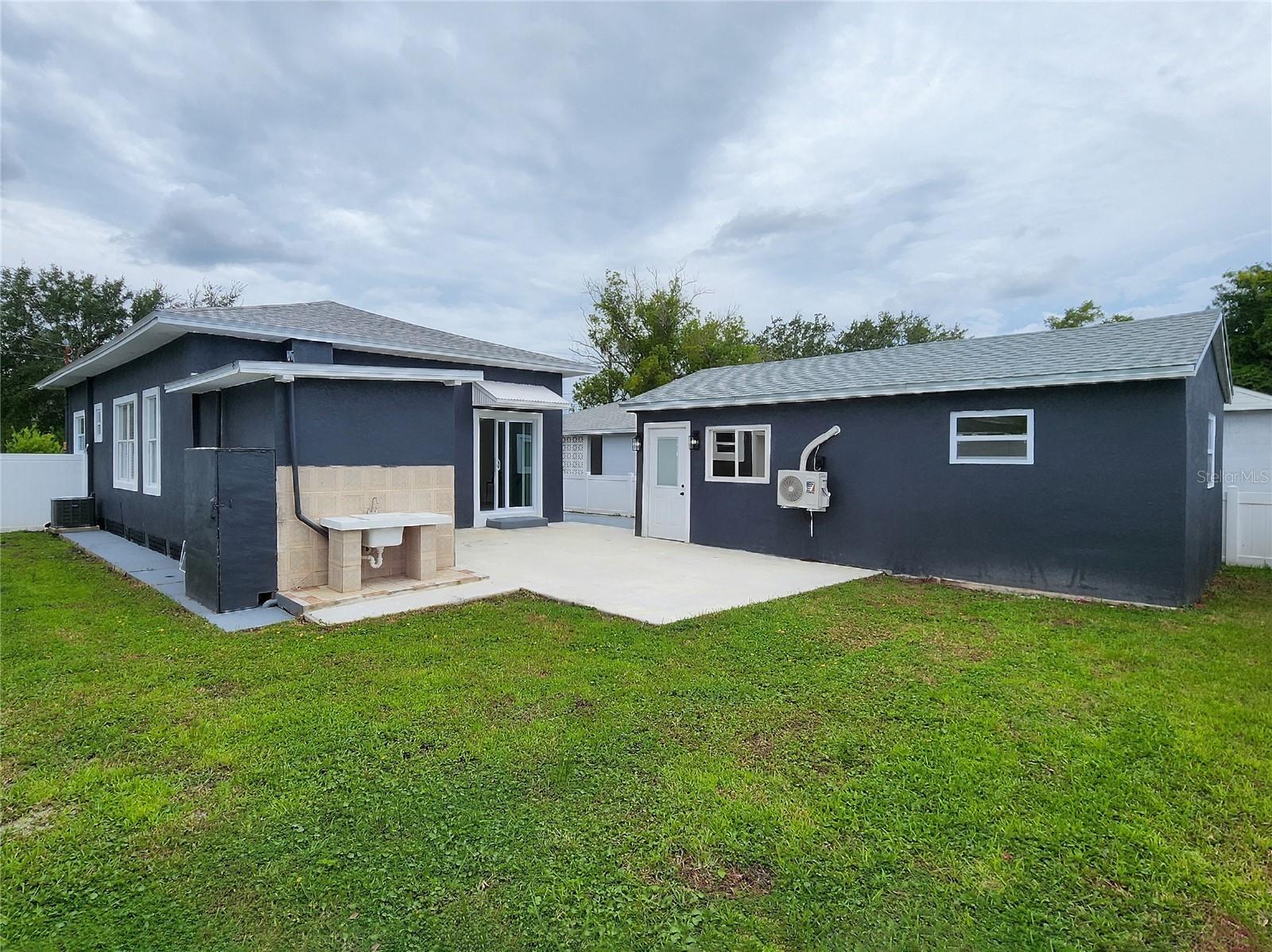 Image 4 of 30 For 2711 Cordelia Street