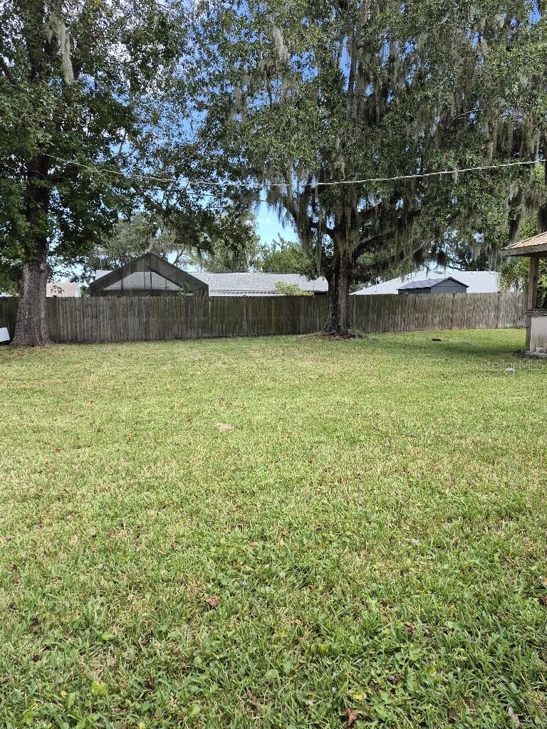 Image 7 of 9 For 2509 Willow Oak Drive