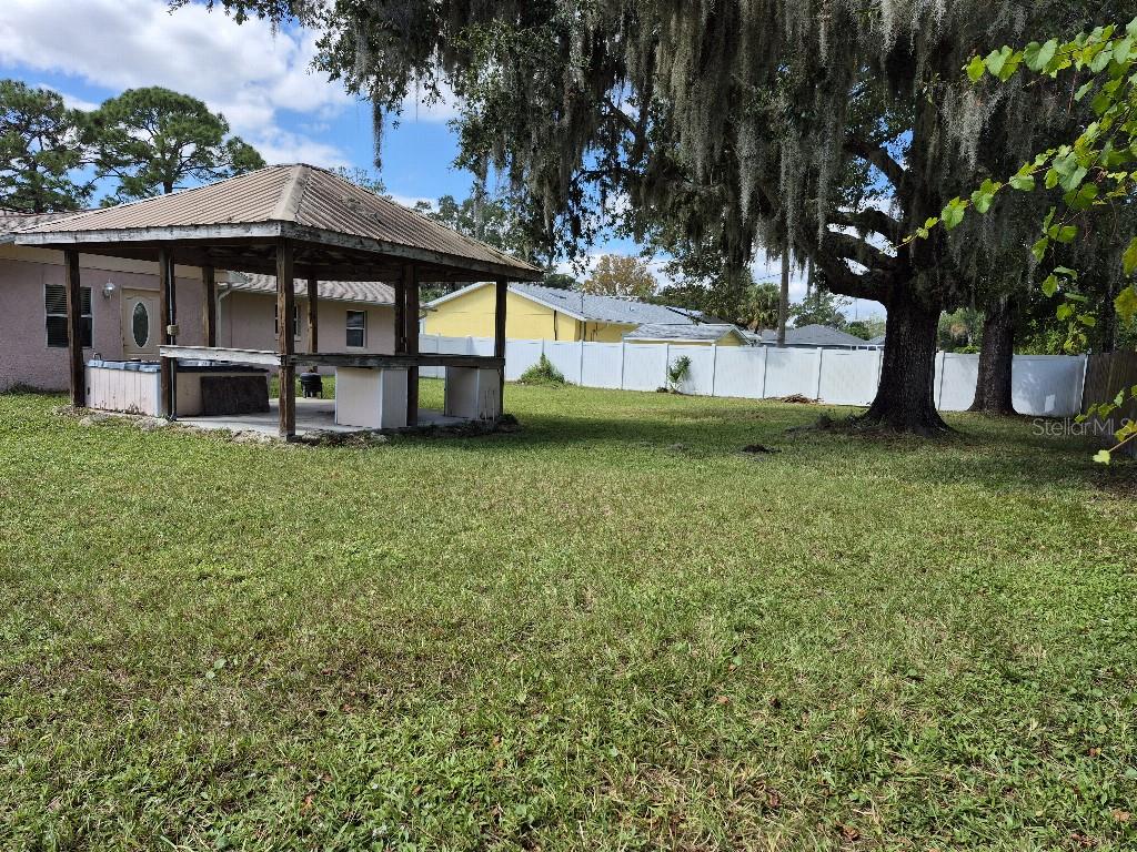 Image 9 of 9 For 2509 Willow Oak Drive