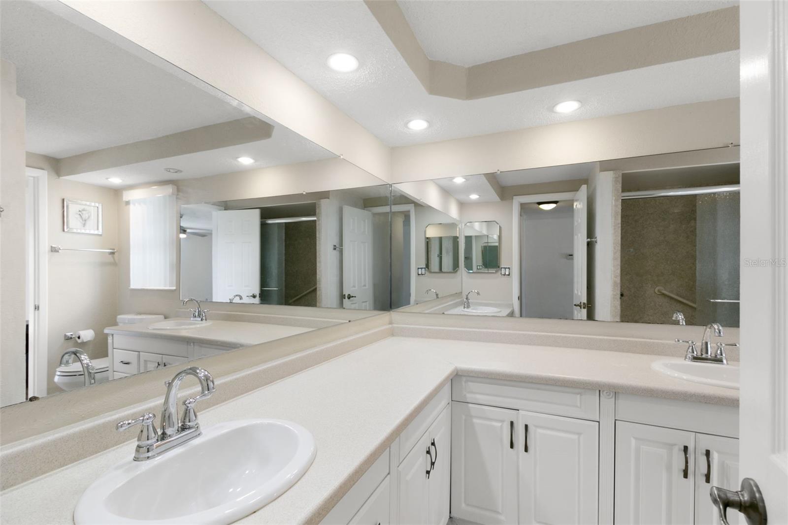 Image 24 of 29 For 7114 Parrot Drive