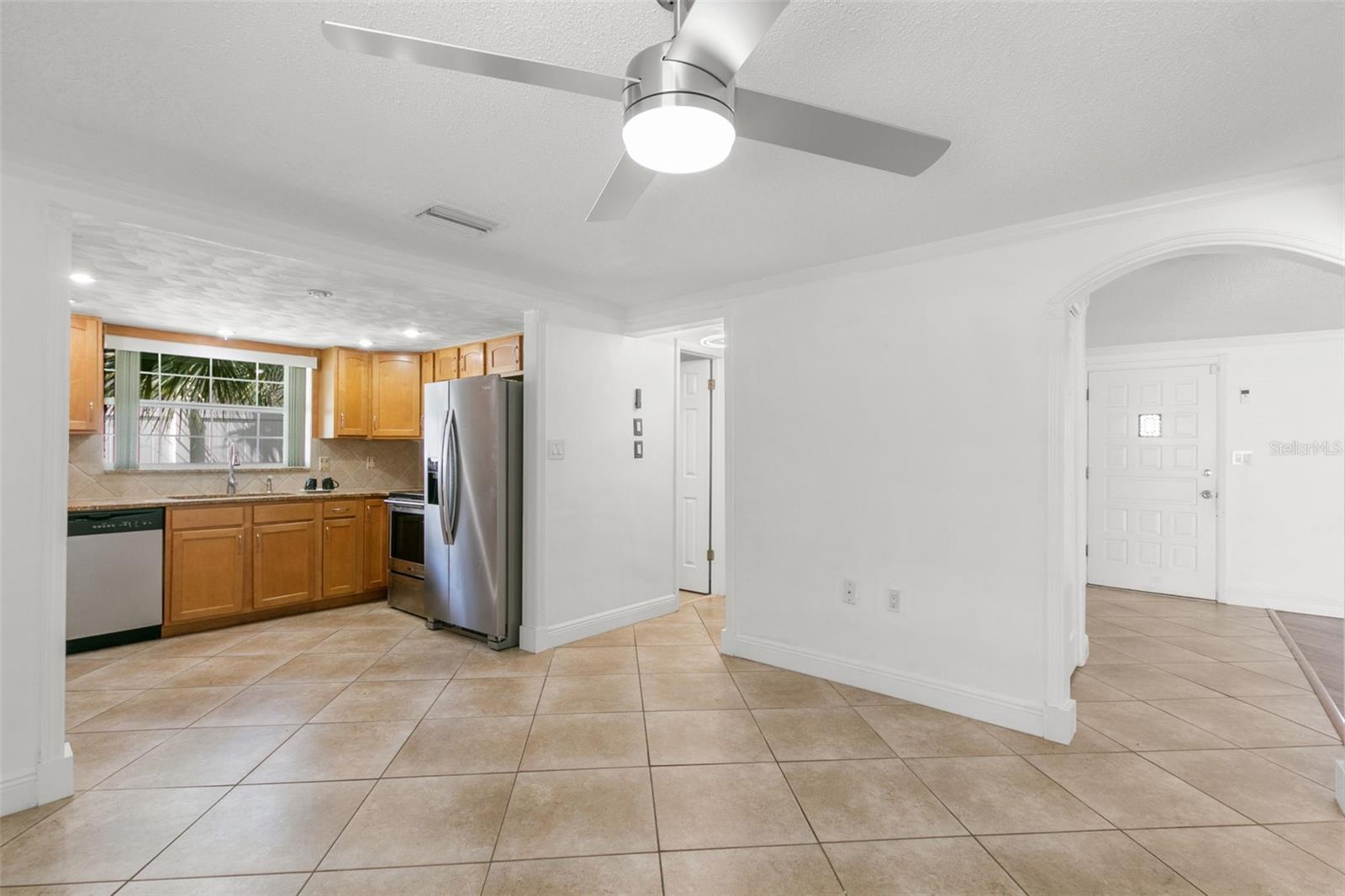Image 9 of 29 For 7114 Parrot Drive