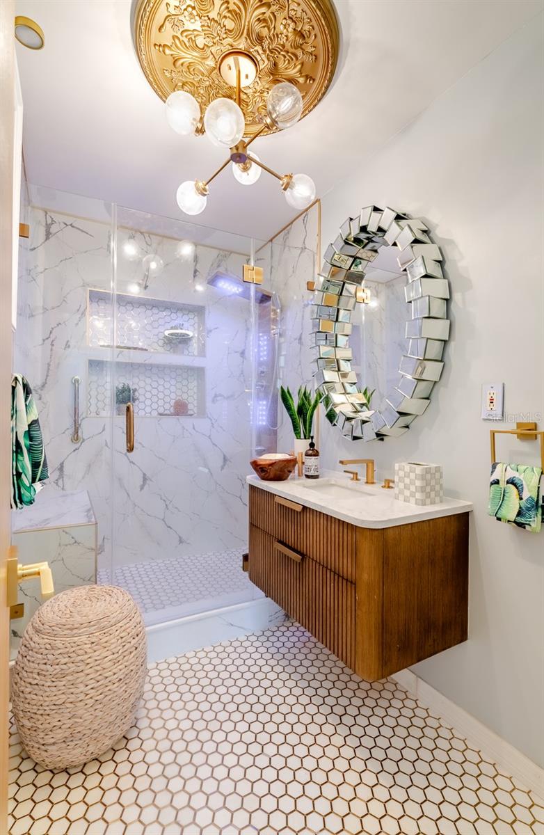 Image 12 of 34 For 828 3rd Avenue Sw