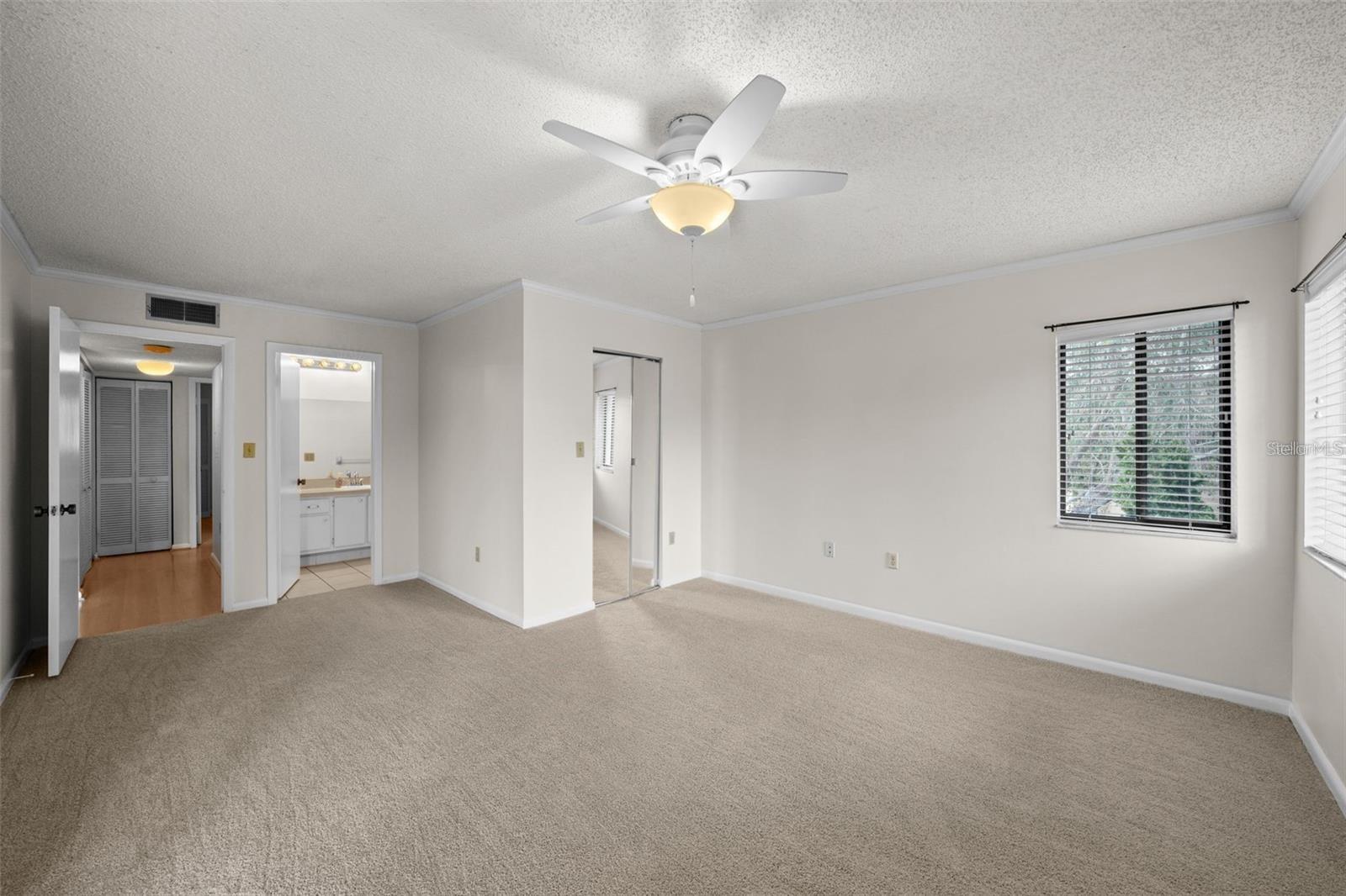 Image 15 of 25 For 2679 Sabal Springs Circle 203