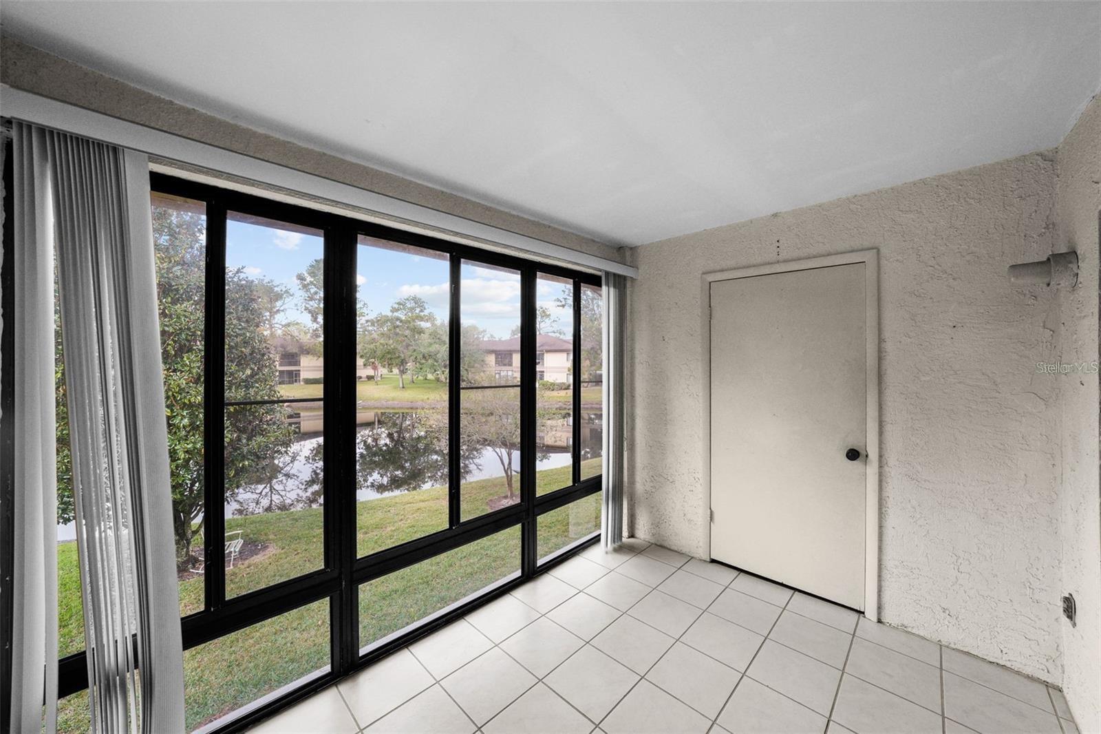 Image 22 of 25 For 2679 Sabal Springs Circle 203