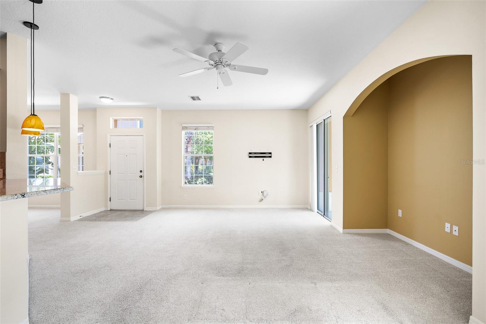 Image 14 of 37 For 7001 Interbay Boulevard 303
