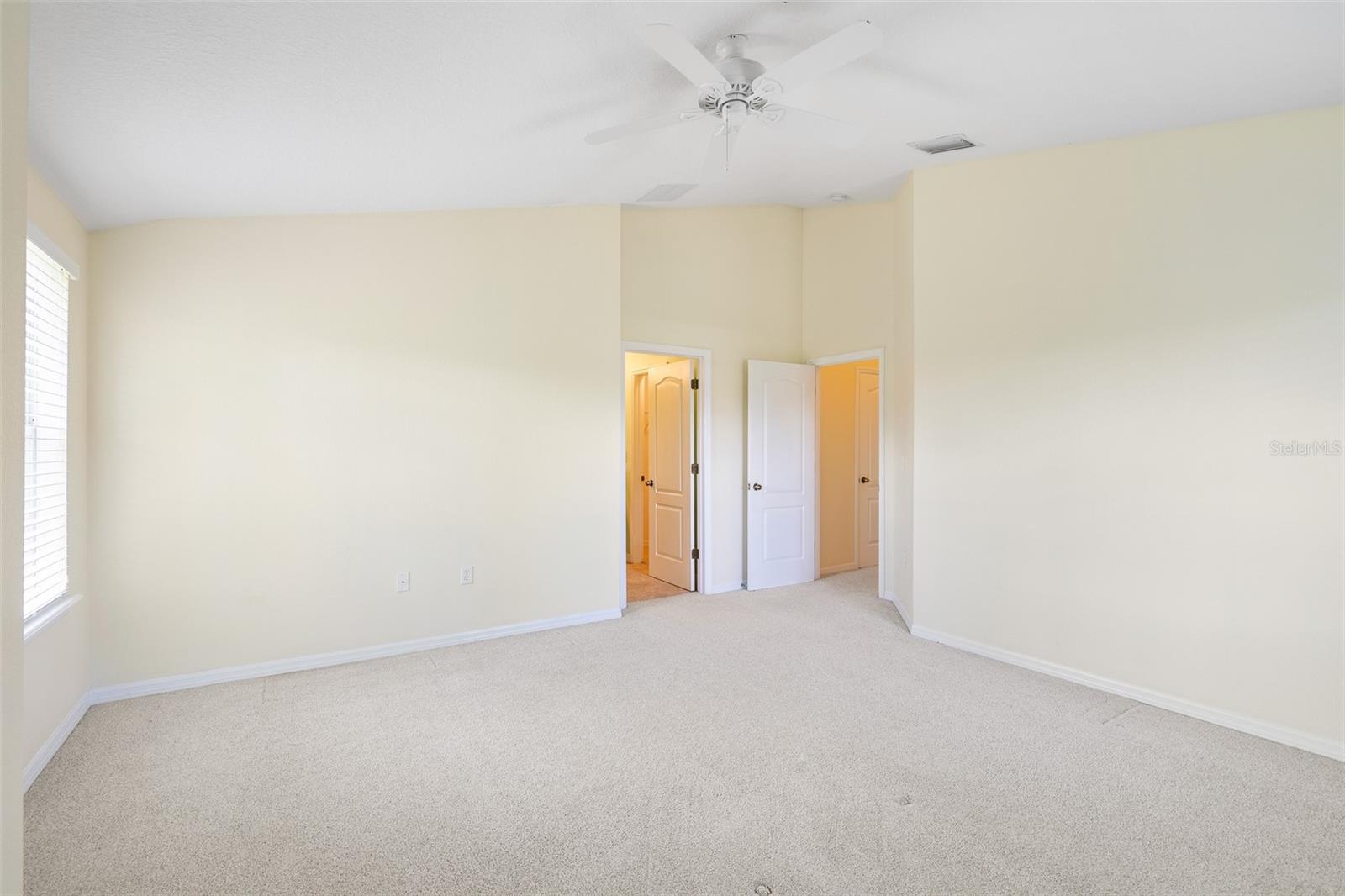 Image 17 of 37 For 7001 Interbay Boulevard 303