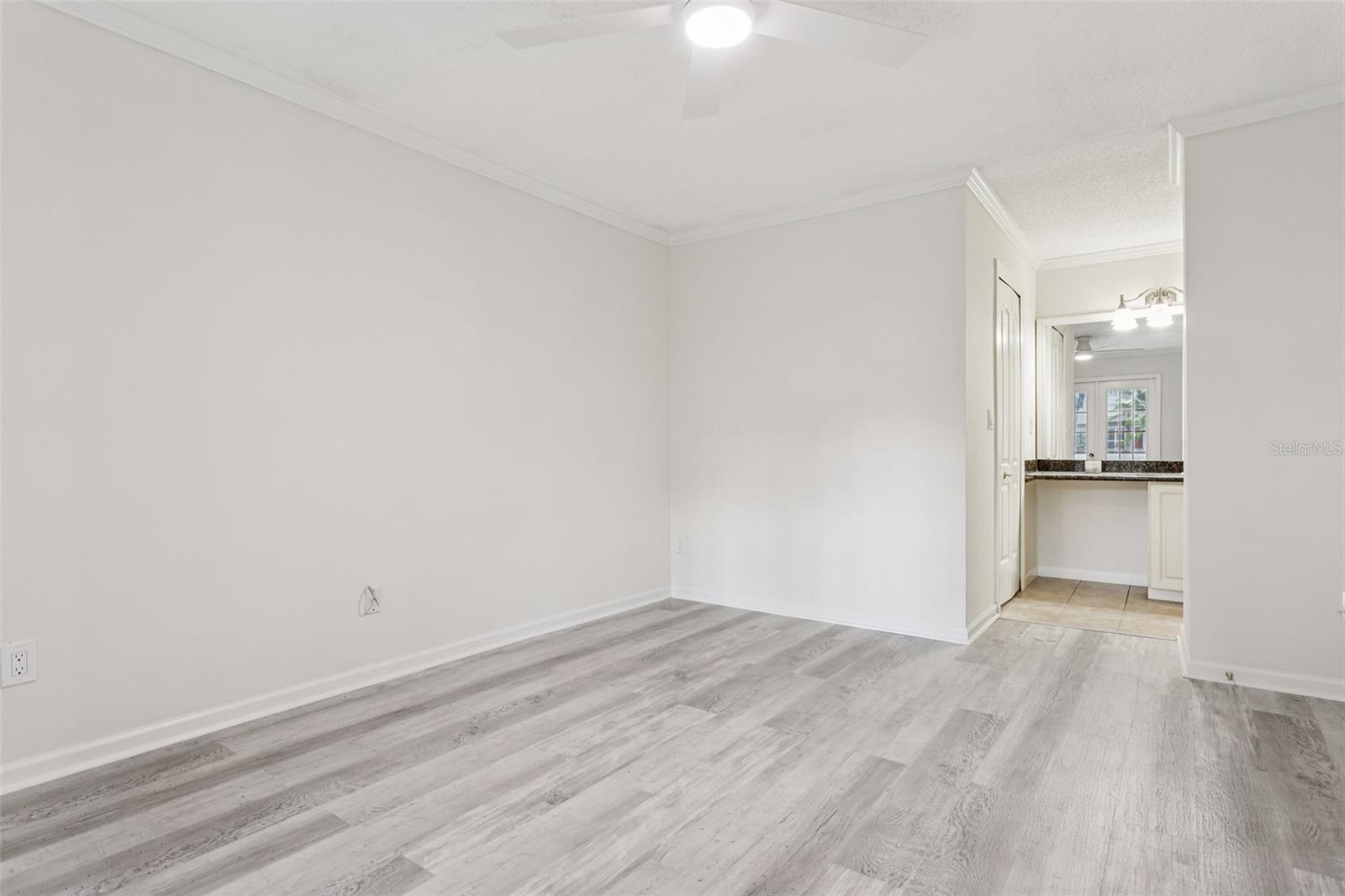 Image 19 of 27 For 2101 Fox Chase Boulevard 102