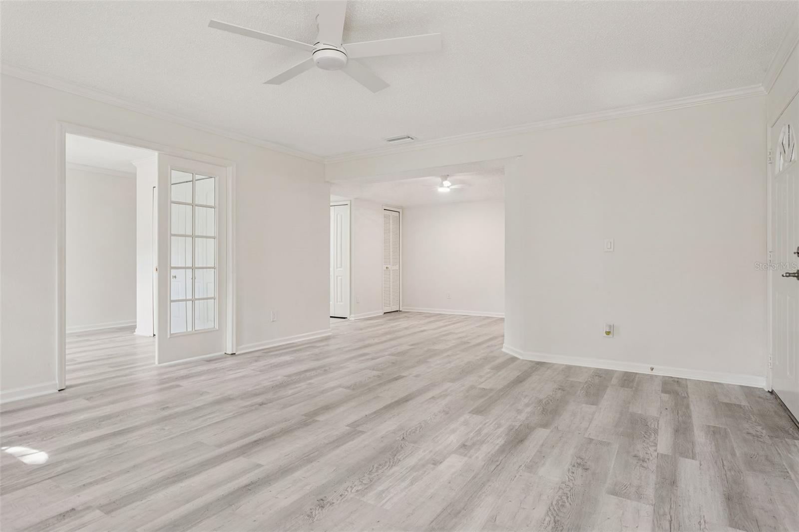 Image 5 of 27 For 2101 Fox Chase Boulevard 102