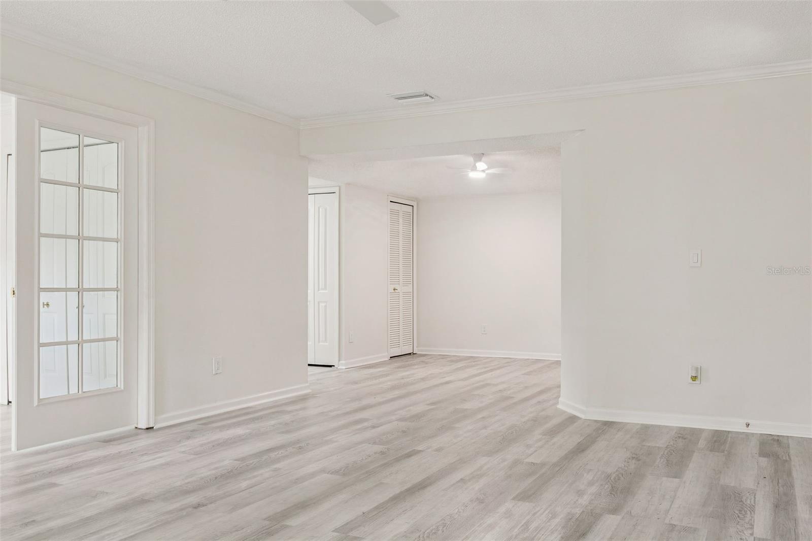 Image 7 of 27 For 2101 Fox Chase Boulevard 102