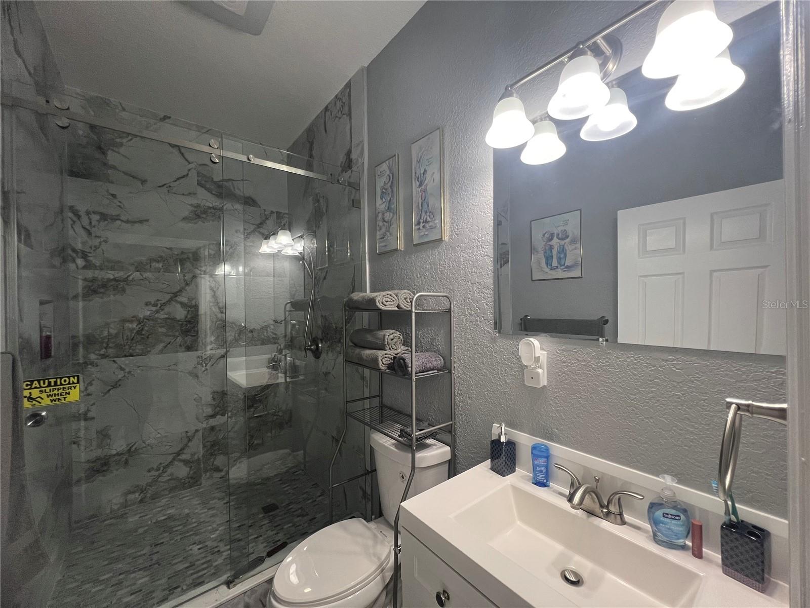 Image 33 of 53 For 9078 Birmingham Avenue