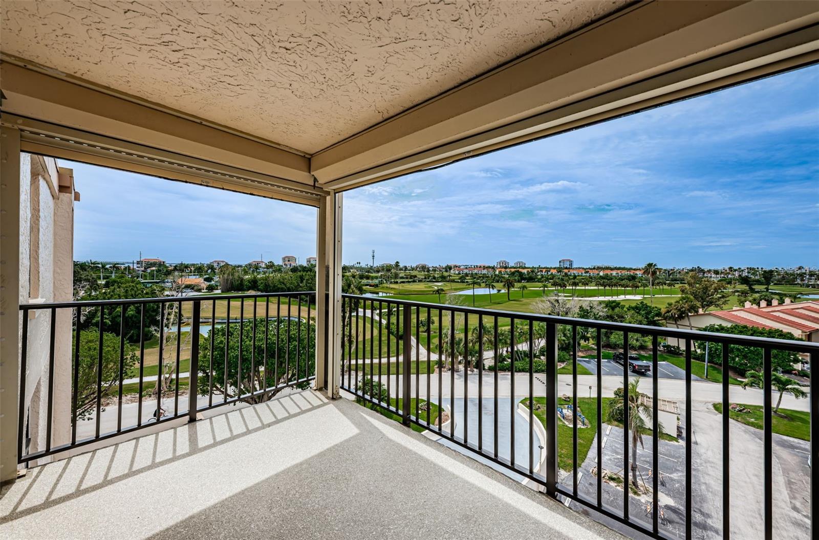 Image 16 of 32 For 6051 Sun Boulevard 605
