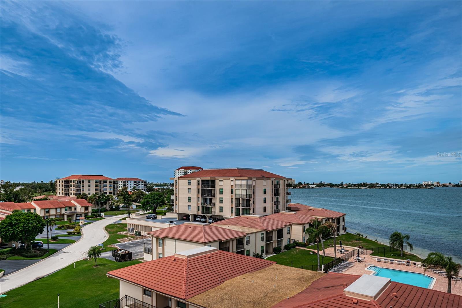 Image 26 of 32 For 6051 Sun Boulevard 605
