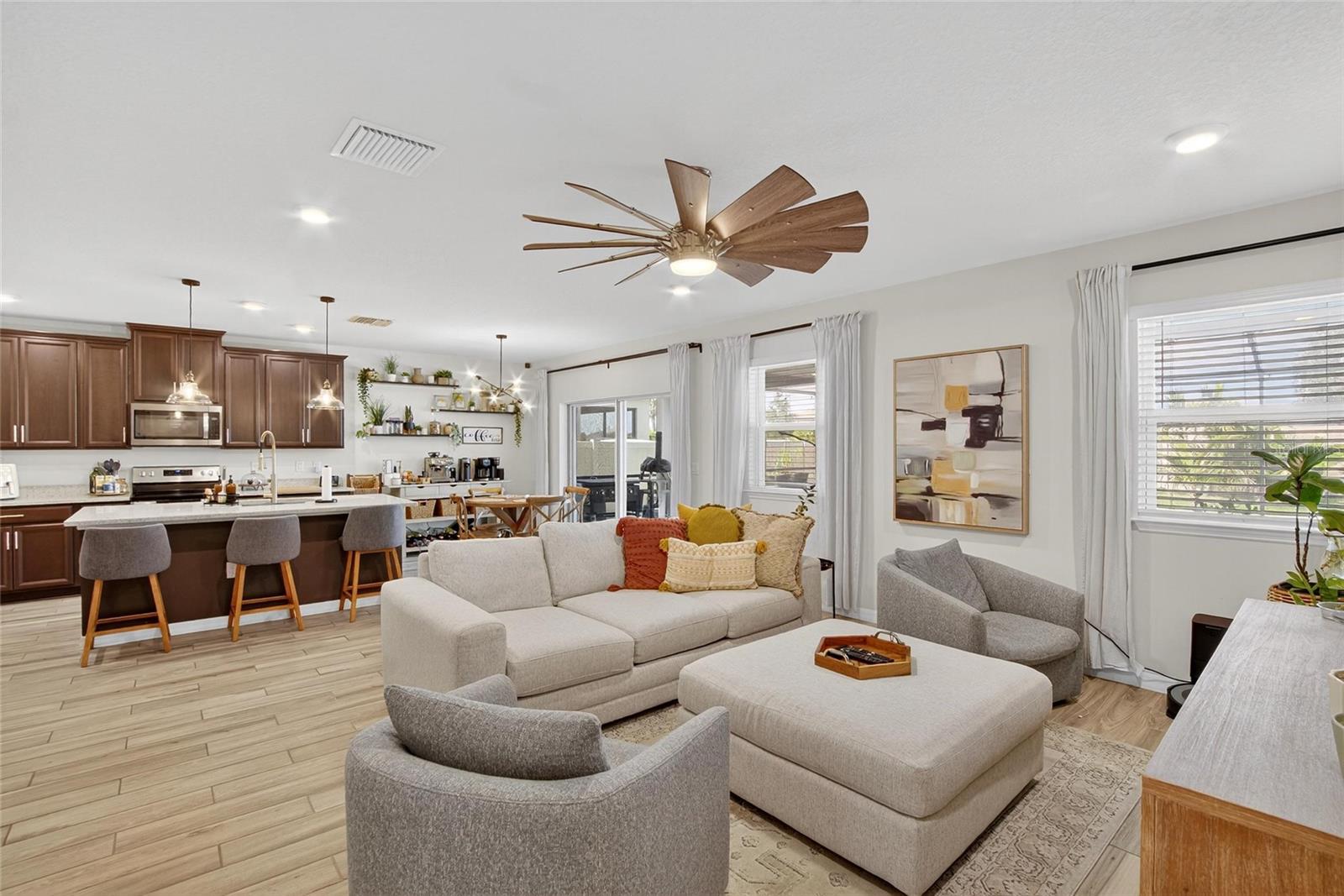 Image 14 of 96 For 11904 Bahia Valley Drive