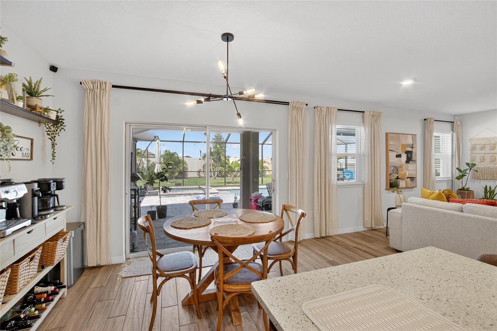 Image 19 of 96 For 11904 Bahia Valley Drive