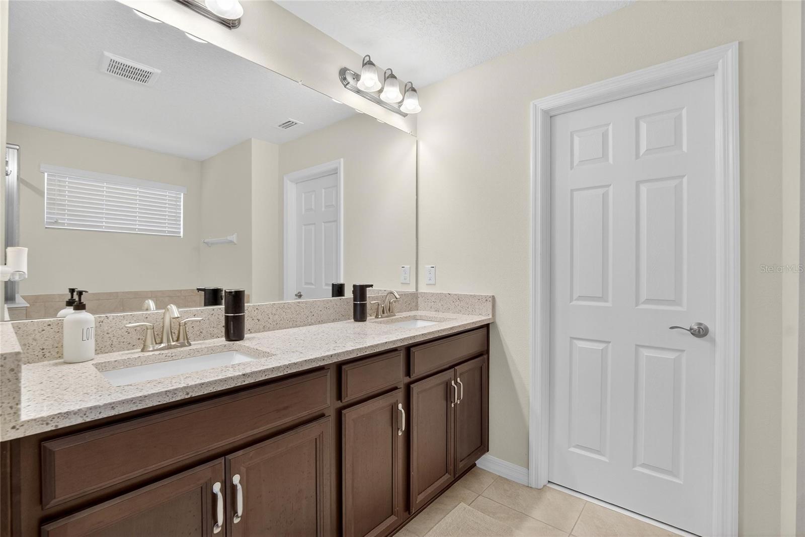 Image 56 of 96 For 11904 Bahia Valley Drive