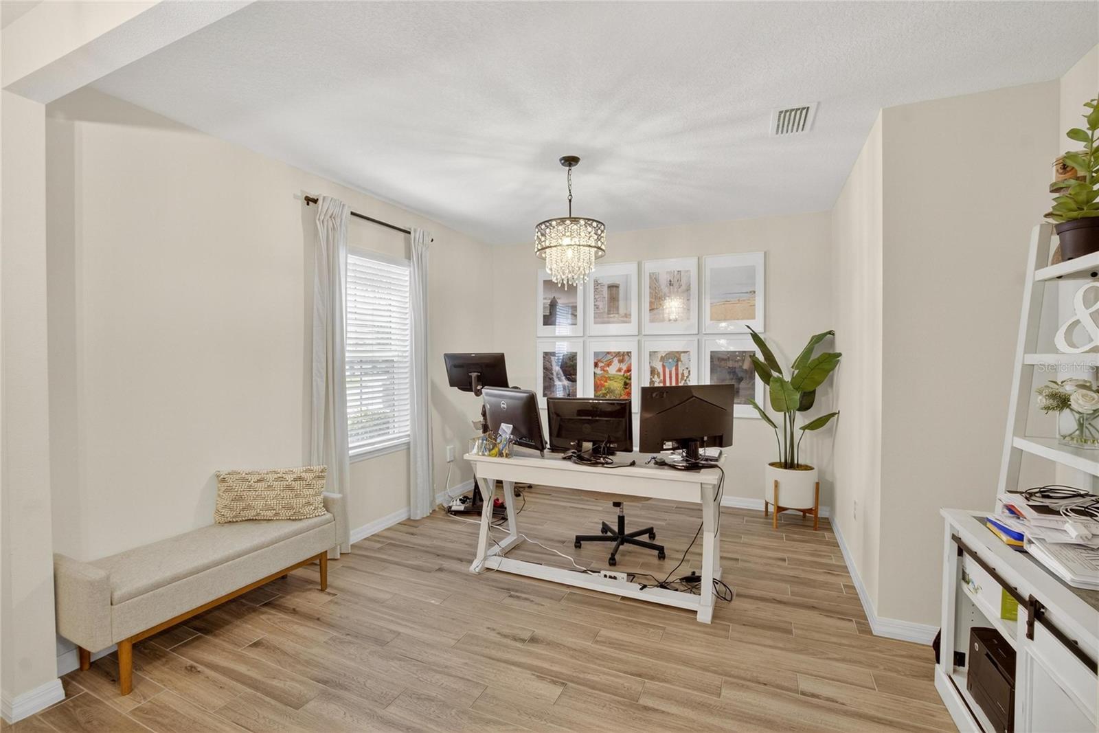 Image 7 of 96 For 11904 Bahia Valley Drive