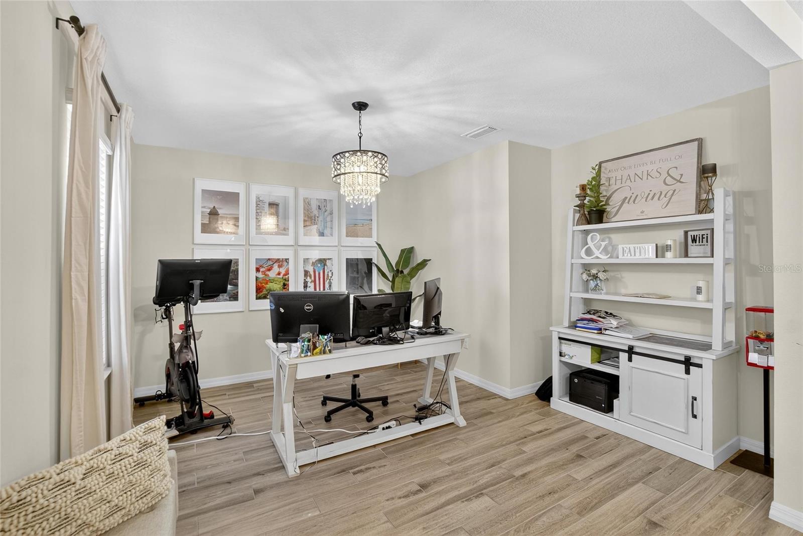 Image 8 of 96 For 11904 Bahia Valley Drive