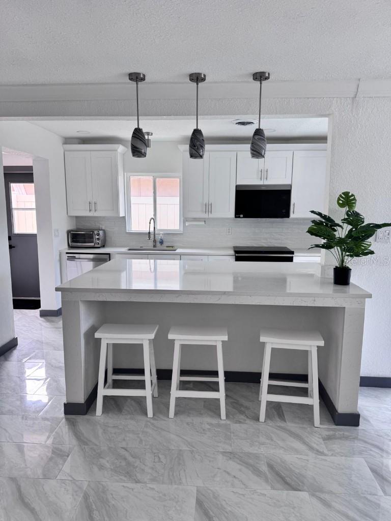 Image 4 of 19 For 166 Bayside Drive