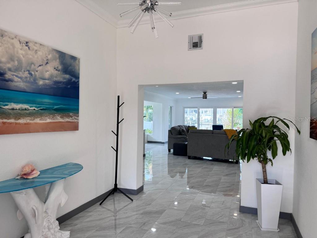 Image 5 of 19 For 166 Bayside Drive