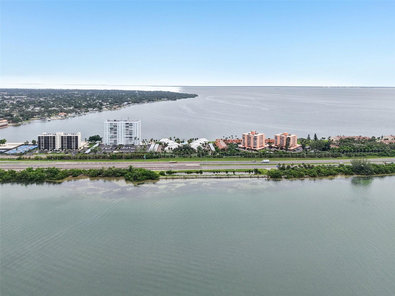 Image 36 of 44 For 7300 Sunshine Skyway Lane S 202