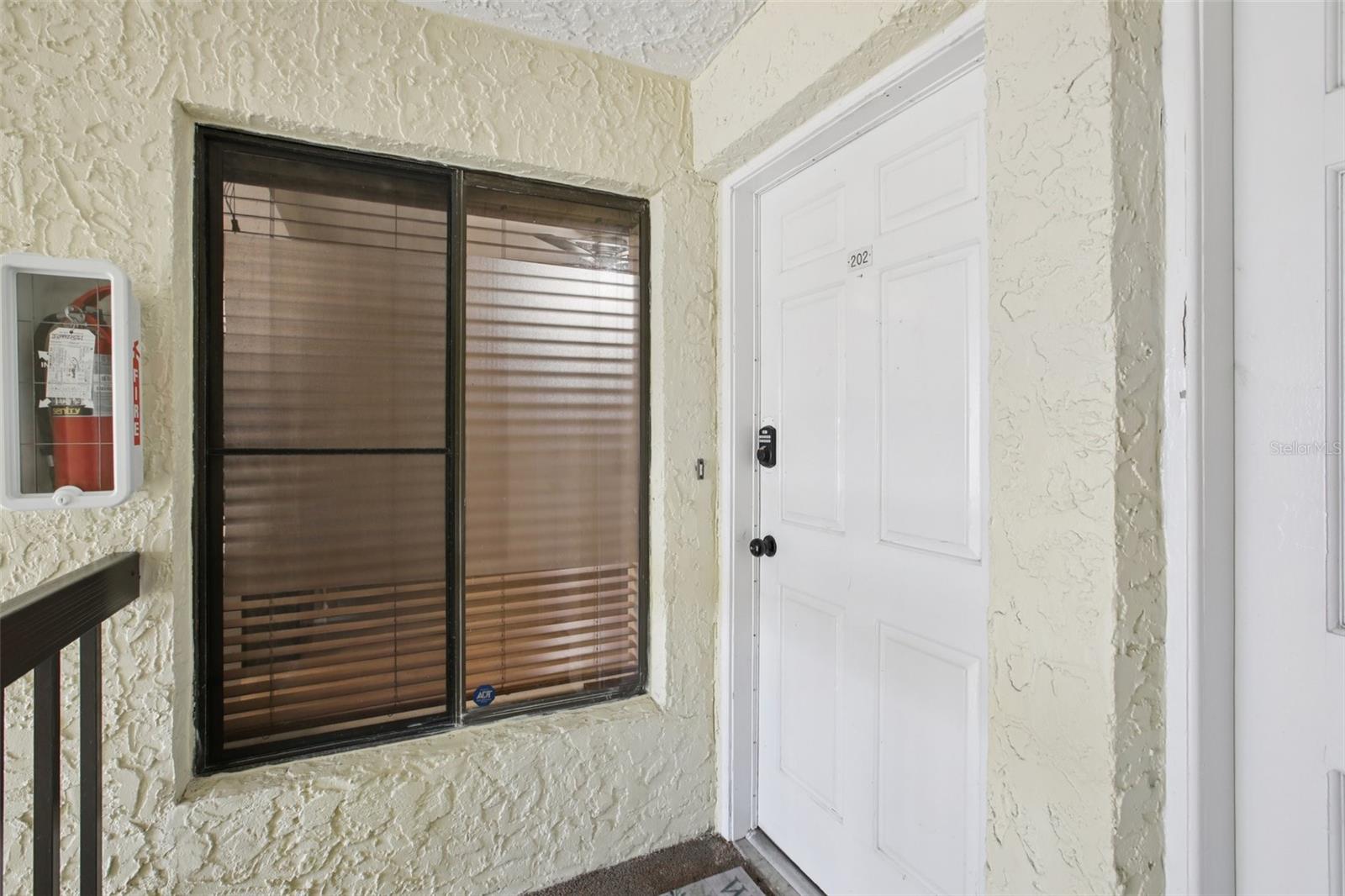 Image 4 of 44 For 7300 Sunshine Skyway Lane S 202