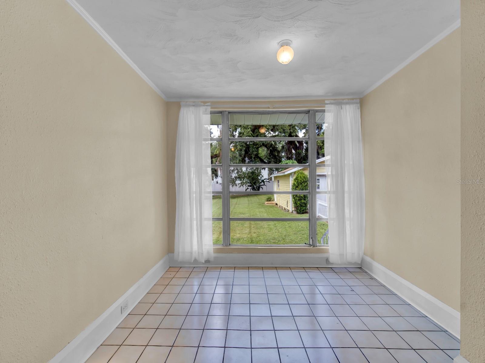 Image 18 of 41 For 2718 Paseo Avenue