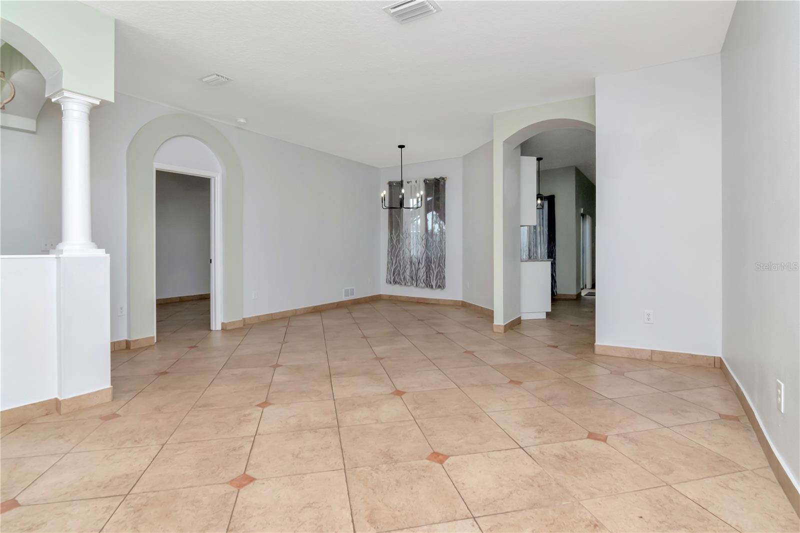 Image 18 of 71 For 3341 Pine Top Drive