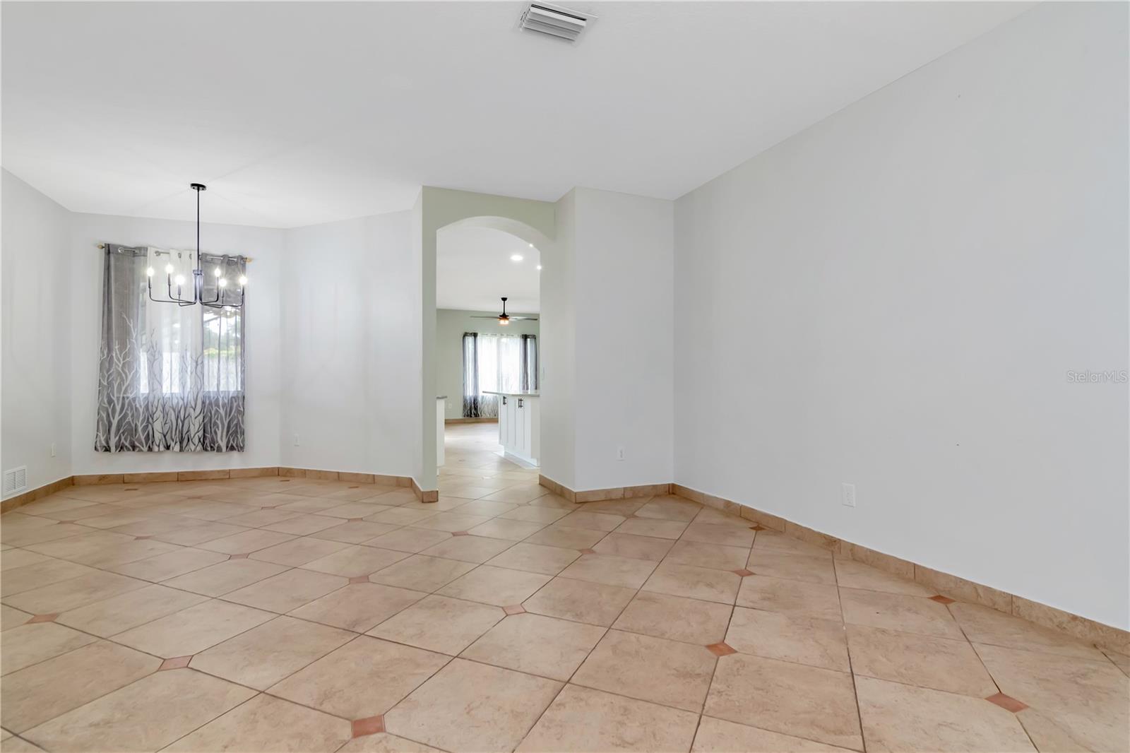 Image 21 of 71 For 3341 Pine Top Drive