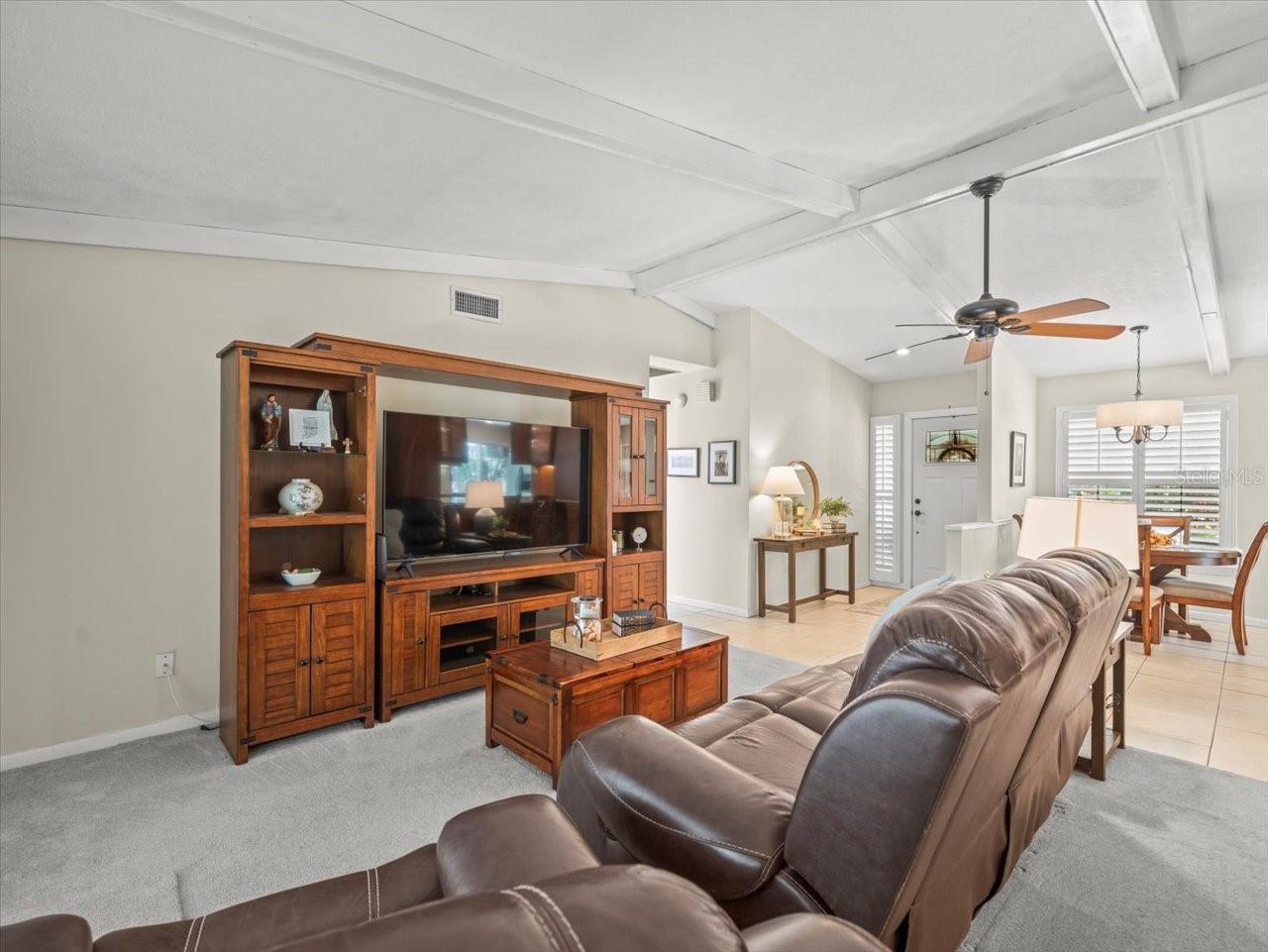 Image 13 of 34 For 15912 Hampton Village Drive
