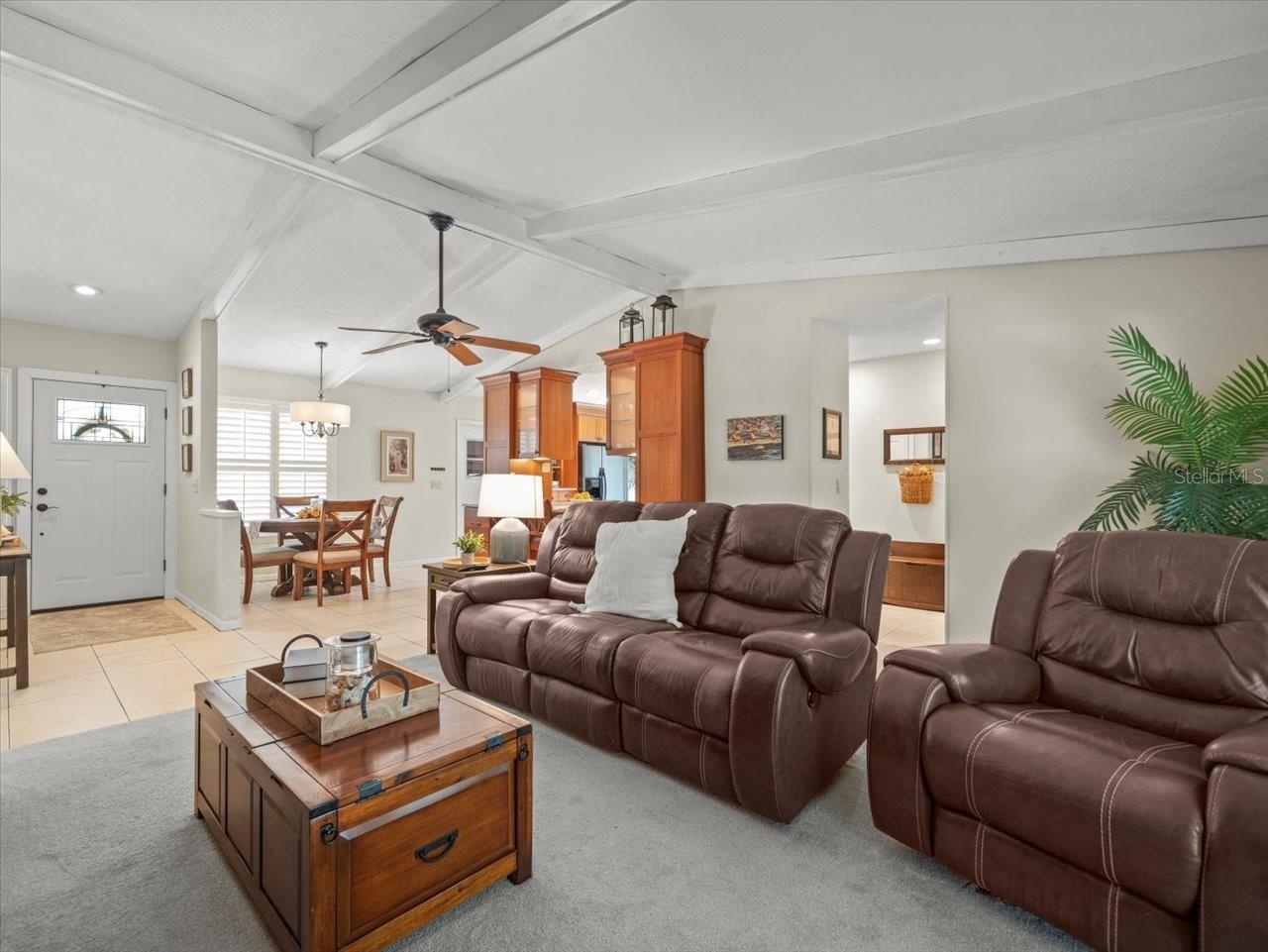 Image 14 of 34 For 15912 Hampton Village Drive
