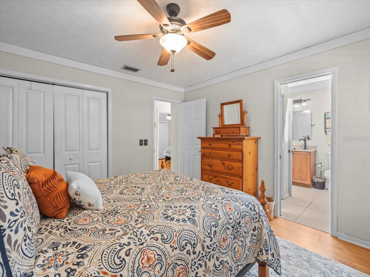 Image 23 of 34 For 15912 Hampton Village Drive