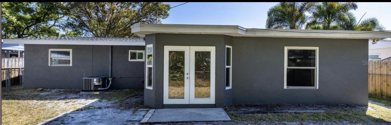 Image 4 of 11 For 4717 Leila Avenue