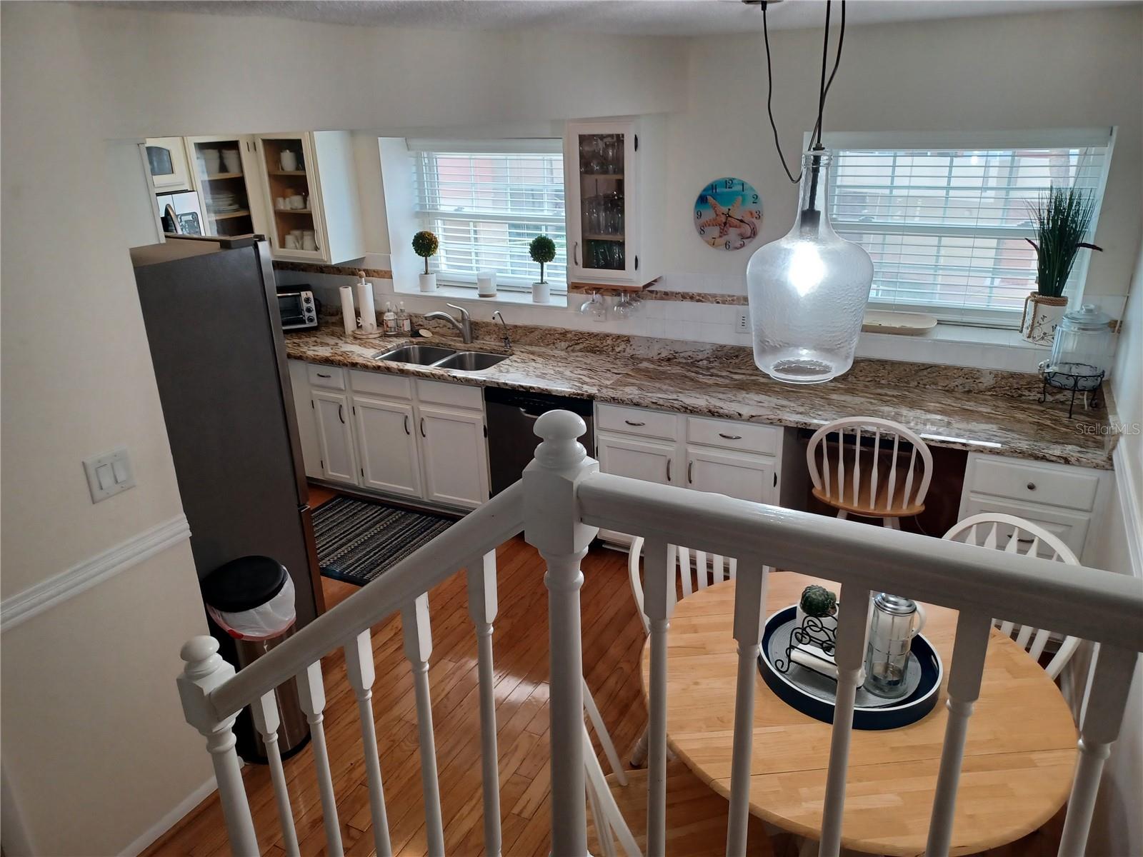 Image 16 of 41 For 17960 Gulf Boulevard 118