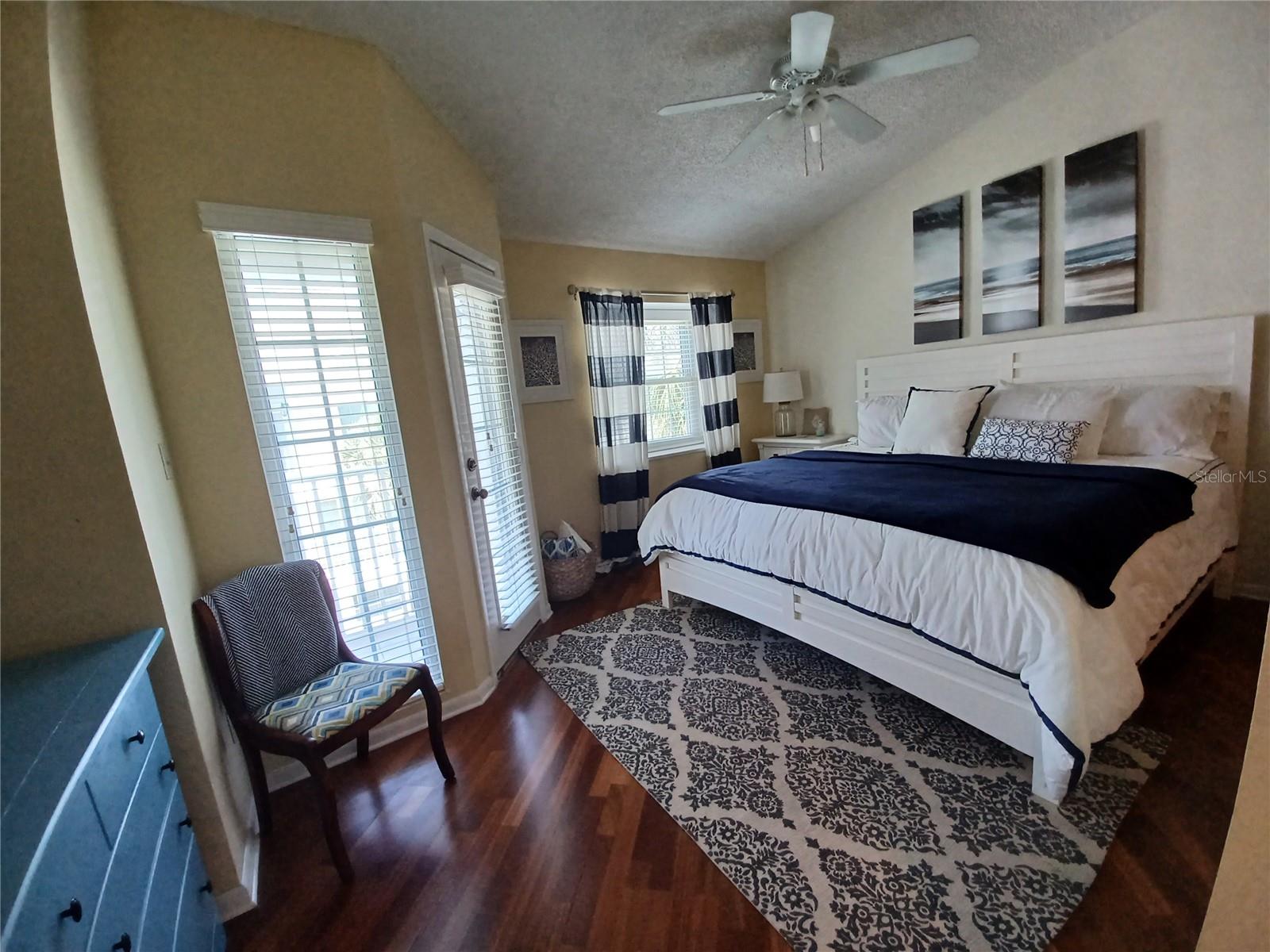 Image 19 of 41 For 17960 Gulf Boulevard 118