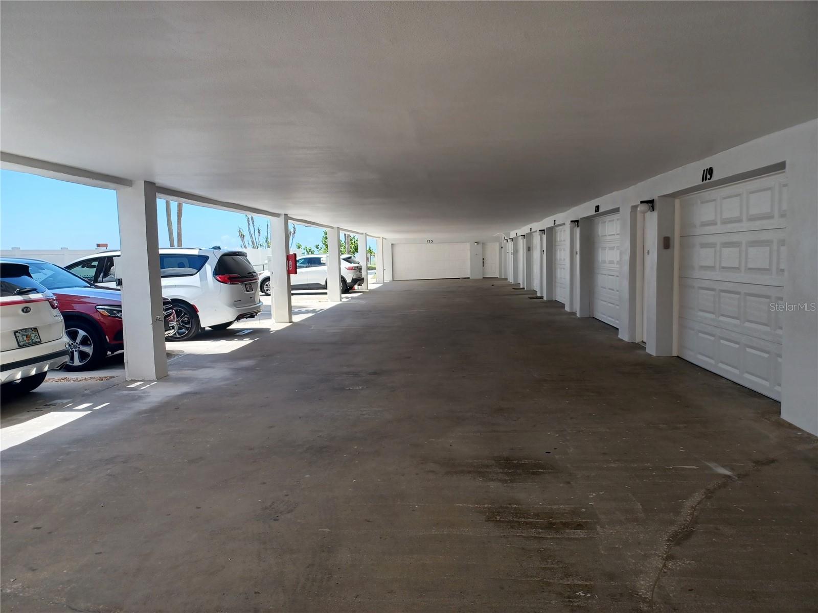 Image 2 of 41 For 17960 Gulf Boulevard 118