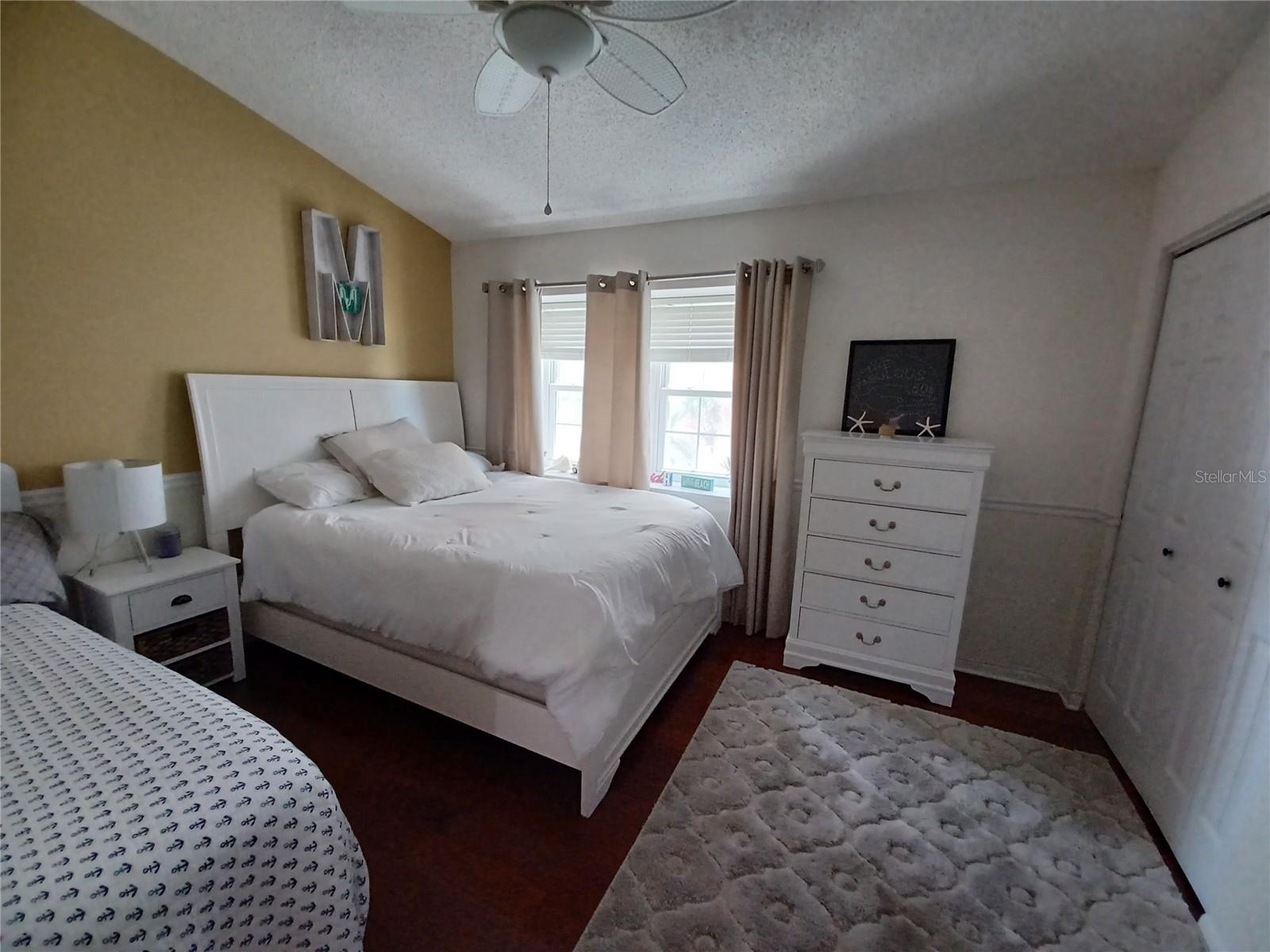Image 26 of 41 For 17960 Gulf Boulevard 118