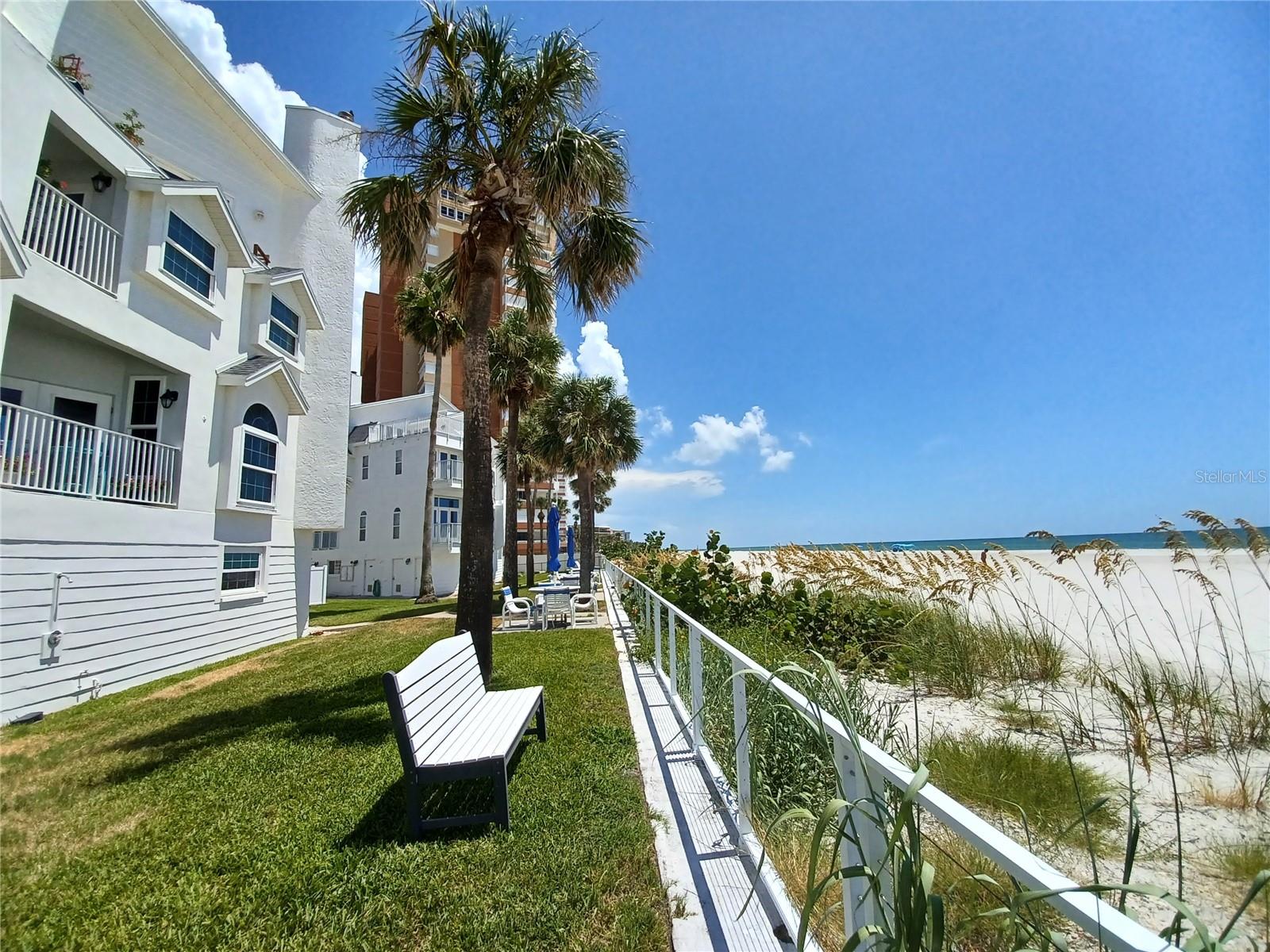 Image 35 of 41 For 17960 Gulf Boulevard 118