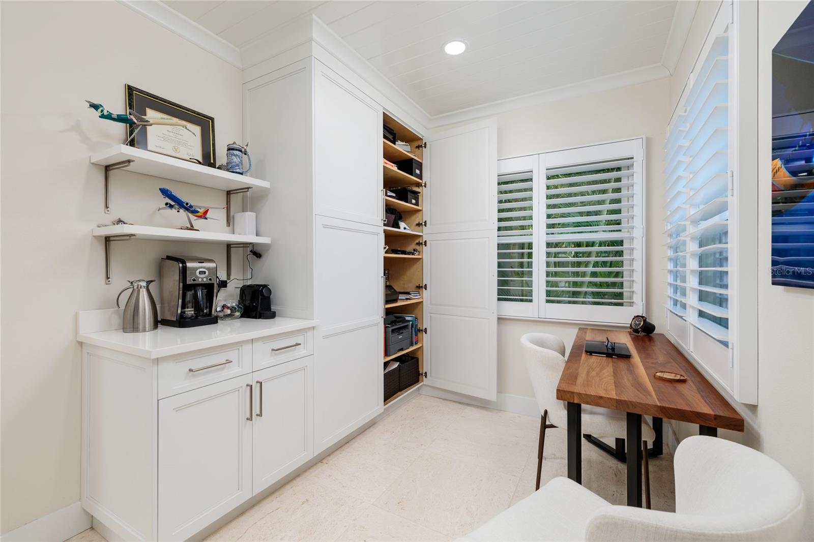 Image 20 of 74 For 903 Pinellas Bayway S 104