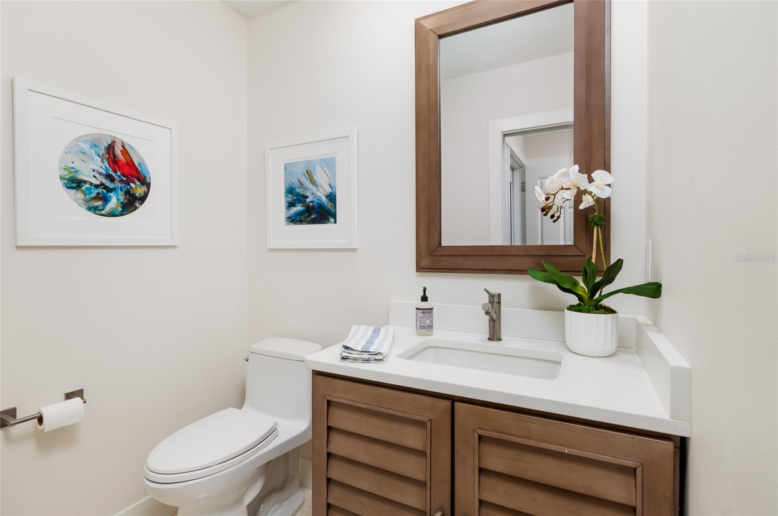 Image 21 of 74 For 903 Pinellas Bayway S 104