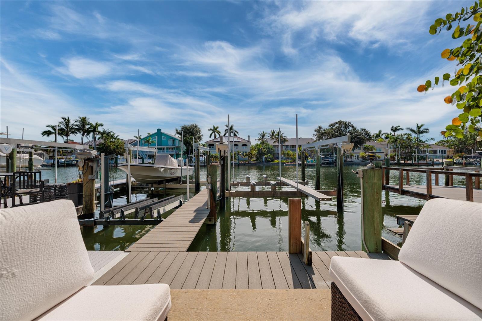 Image 34 of 74 For 903 Pinellas Bayway S 104