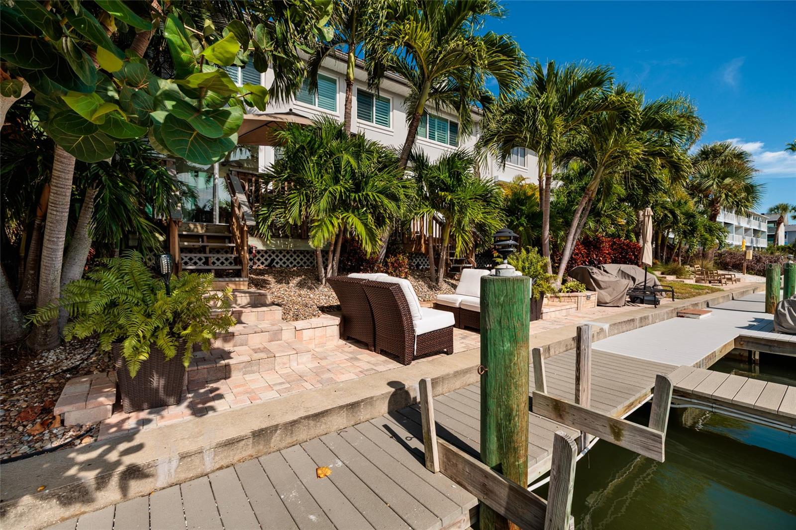 Image 37 of 74 For 903 Pinellas Bayway S 104