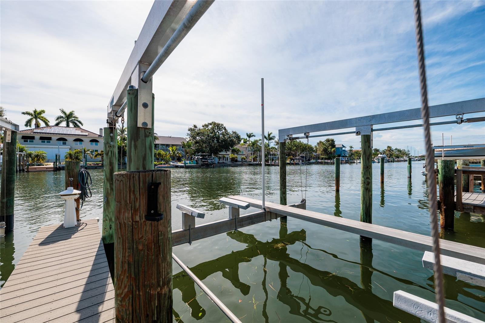 Image 38 of 74 For 903 Pinellas Bayway S 104